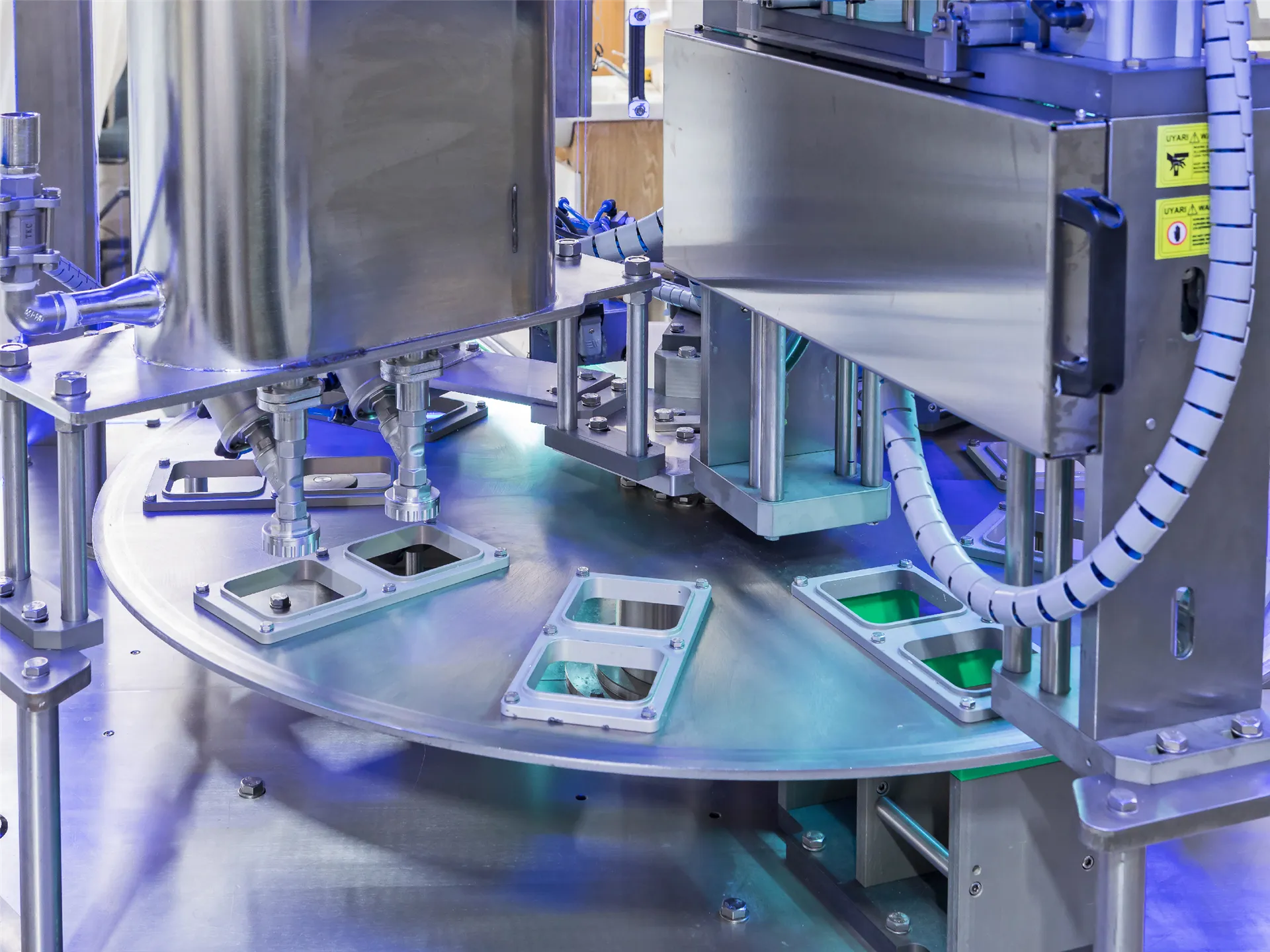 ماكينة صواني دوّارة جاهزة – AT-TR (صواني دوّارة)